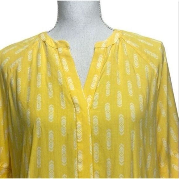 Matilda Jane Women's Yellow Chevron Ruffled Button Front Tunic Size Medium - Picture 2 of 6